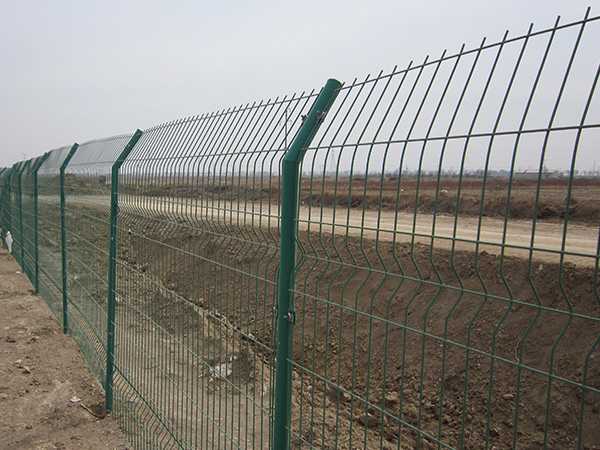 公路護欄網圖片3 公路護欄網圖片3