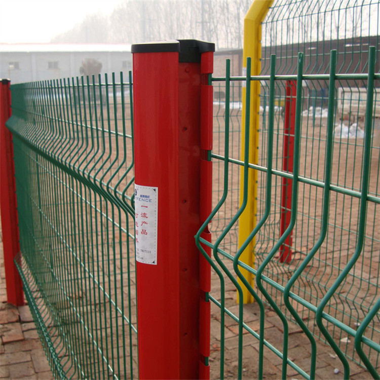 桃形柱護(hù)欄網(wǎng)案例展示圖片3 桃形柱護(hù)欄網(wǎng)案例展示圖片3