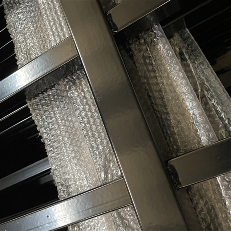 鋅鋼護(hù)欄案例展示圖片2 鋅鋼護(hù)欄案例展示圖片2