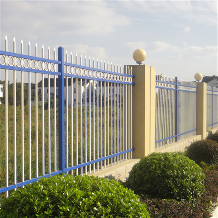 鋅鋼護欄案例展示圖片1 鋅鋼護欄案例展示圖片1