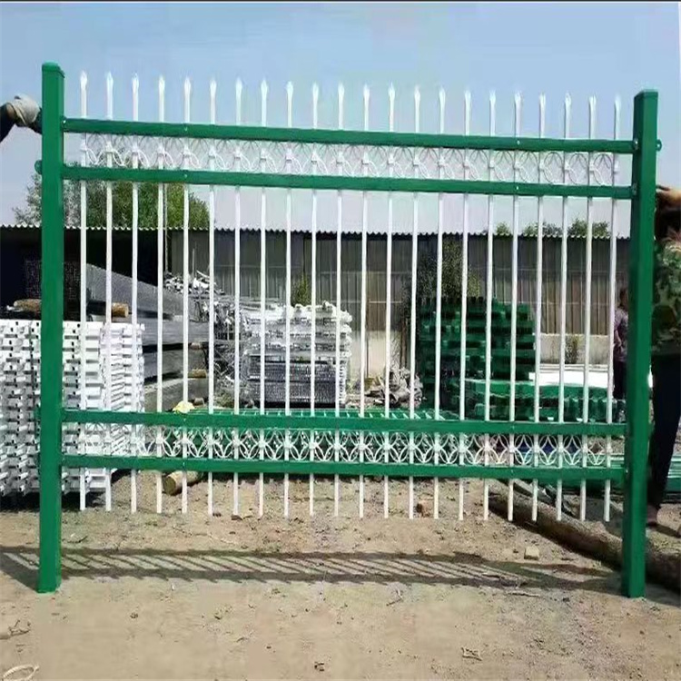 鋅鋼道路護欄案例展示圖片3 鋅鋼道路護欄案例展示圖片3